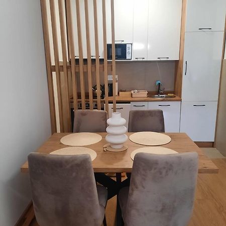 Apartment Paradiso - Besplatan Parking Нови Сад Екстериор снимка