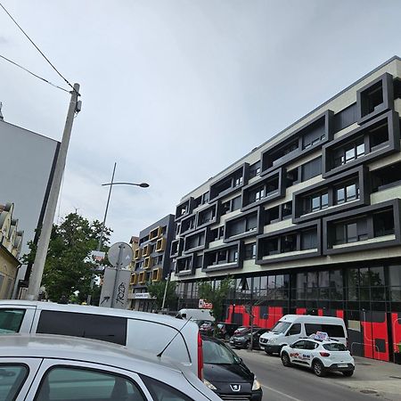 Apartment Paradiso - Besplatan Parking Нови Сад Екстериор снимка